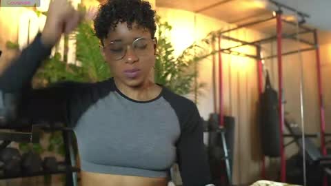 Snapshot of kelly__thomson chatting on May 25, 2026, 1:39 pm kelly__thomson online show from May 25, 2026, 1:39 pm