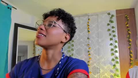 Snapshot of kelly__thomson chatting on June 8, 2026, 1:50 am kelly__thomson online show from June 8, 2026, 1:50 am