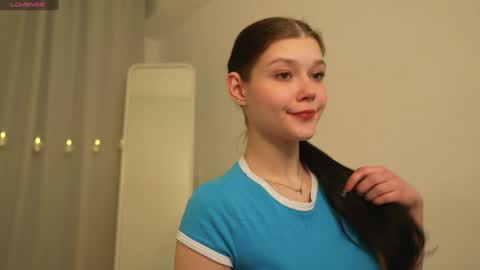 Snapshot of kelly_ember chatting on January 6, 2025, 2:03 pm KELLY online show from January 6, 2025, 2:03 pm