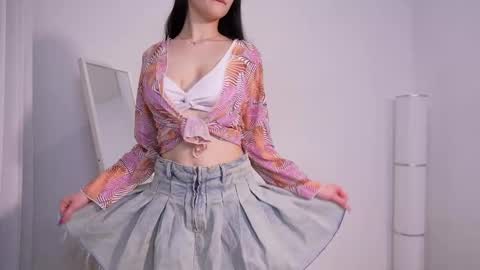 Snapshot of kelly_ember chatting on January 9, 2025, 2:29 pm KELLY online show from January 9, 2025, 2:29 pm