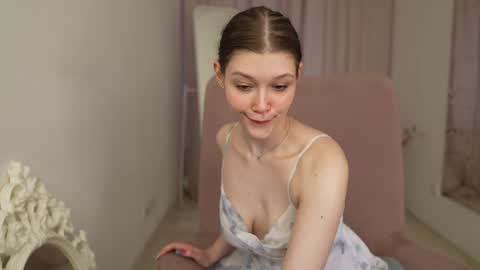 Snapshot of kelly_ember chatting on January 13, 2025, 11:41 am KELLY online show from January 13, 2025, 11:41 am