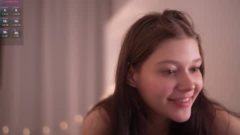 Snapshot of kelly_ember chatting on October 14, 2025, 4:41 pm KELLY online show from October 14, 2025, 4:41 pm