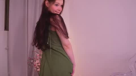 Snapshot of kelly_ember chatting on November 25, 2025, 2:17 pm KELLY online show from November 25, 2025, 2:17 pm