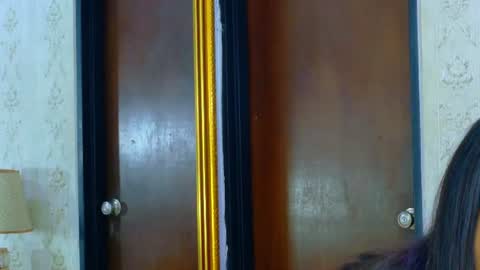 kelly_swift online show from July 28, 2026, 3:46 am