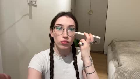 Kelly online show from March 10, 2026, 6:02 pm