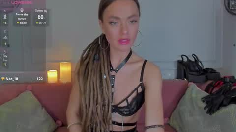 Snapshot of kellyfouler chatting on February 23, 2025, 4:35 pm KellyFouler online show from February 23, 2025, 4:35 pm