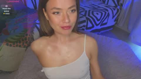 KellyFouler online show from April 28, 2026, 3:17 pm