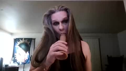 Snapshot of kellyjames420 chatting on December 18, 2025, 5:57 am Kelly James online show from December 18, 2025, 5:57 am