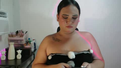 Snapshot of kellys_hot_assxx chatting on May 23, 2026, 5:50 pm KELLY MCDOLEN online show from May 23, 2026, 5:50 pm