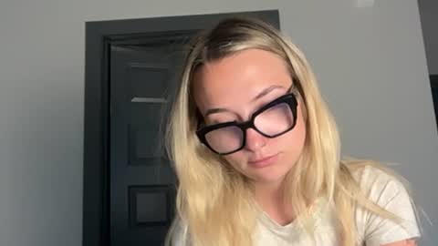 Kelsey Blu online show from June 16, 2026, 11:29 pm