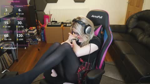 Snapshot of kelseycobalt chatting on December 3, 2024, 9:01 pm kelseycobalt online show from December 3, 2024, 9:01 pm