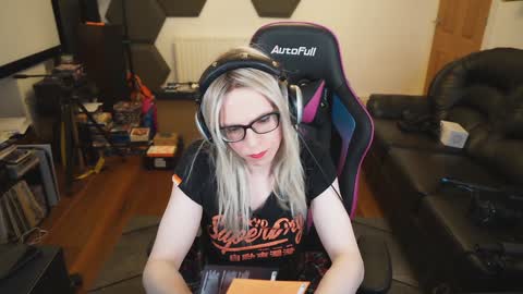 Snapshot of kelseycobalt chatting on December 13, 2024, 12:53 am kelseycobalt online show from December 13, 2024, 12:53 am