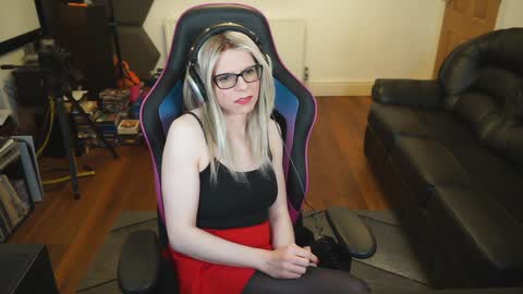 Snapshot of kelseycobalt chatting on December 17, 2024, 1:50 am kelseycobalt online show from December 17, 2024, 1:50 am