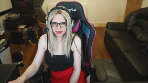 Snapshot of kelseycobalt chatting on January 1, 2025, 2:30 am kelseycobalt online show from January 1, 2025, 2:30 am