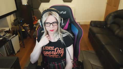 Snapshot of kelseycobalt chatting on February 19, 2025, 9:25 pm kelseycobalt online show from February 19, 2025, 9:25 pm