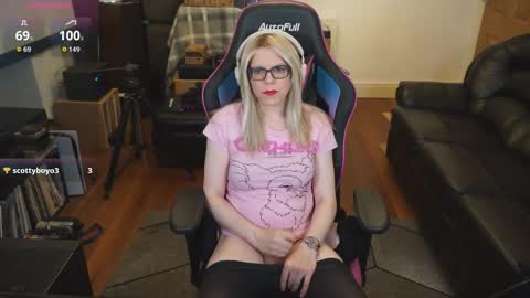 Snapshot of kelseycobalt chatting on October 7, 2025, 9:01 pm kelseycobalt online show from October 7, 2025, 9:01 pm