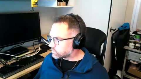 kelvin06133 online show from December 15, 2024, 10:26 pm