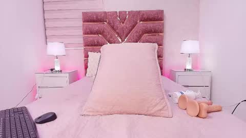 kemdall lopez online show from February 8, 2026, 3:10 am