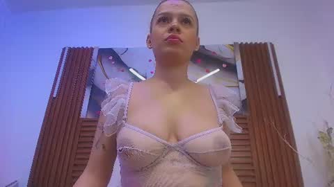 Snapshot of kemdall_lopez chatting on June 23, 2026, 7:12 pm kemdall lopez online show from June 23, 2026, 7:12 pm