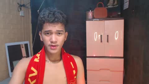 Snapshot of ken_bigcockxx chatting on February 6, 2025, 7:56 am Ken online show from February 6, 2025, 7:56 am