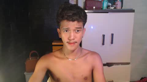 Snapshot of ken_bigcockxx chatting on February 10, 2025, 6:03 pm Ken online show from February 10, 2025, 6:03 pm