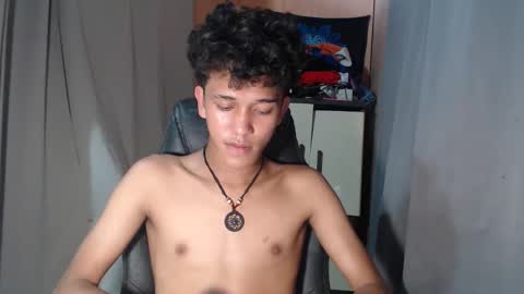 Snapshot of ken_bigcockxx chatting on October 20, 2025, 5:30 am Ken online show from October 20, 2025, 5:30 am