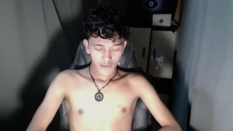 Snapshot of ken_bigcockxx chatting on October 23, 2025, 10:25 am Ken online show from October 23, 2025, 10:25 am