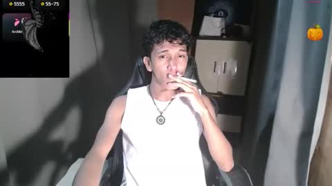 Snapshot of ken_bigcockxx chatting on November 3, 2025, 2:40 pm Ken online show from November 3, 2025, 2:40 pm