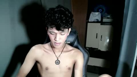 Snapshot of ken_bigcockxx chatting on November 9, 2025, 1:31 pm Ken online show from November 9, 2025, 1:31 pm