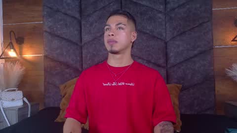 Snapshot of ken_boy_ chatting on February 12, 2025, 2:35 am online show from February 12, 2025, 2:35 am