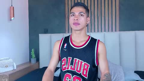 Snapshot of ken_boy_ chatting on February 21, 2025, 2:39 am online show from February 21, 2025, 2:39 am