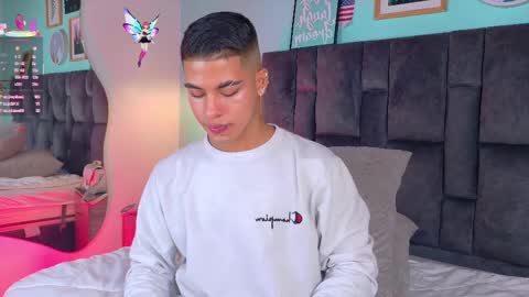 Snapshot of ken_boy_ chatting on February 23, 2025, 5:50 pm online show from February 23, 2025, 5:50 pm