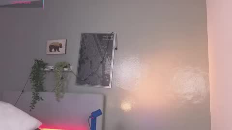 Snapshot of ken_boy_ chatting on September 22, 2025, 11:34 am online show from September 22, 2025, 11:34 am