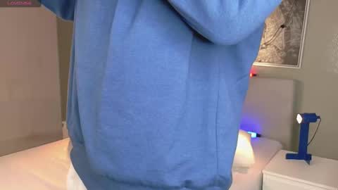 Snapshot of ken_boy_ chatting on September 27, 2025, 11:48 am online show from September 27, 2025, 11:48 am