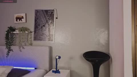 Snapshot of ken_boy_ chatting on October 10, 2025, 11:42 am online show from October 10, 2025, 11:42 am