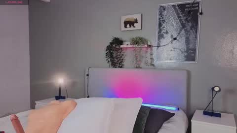 Snapshot of ken_boy_ chatting on November 7, 2025, 11:32 am online show from November 7, 2025, 11:32 am