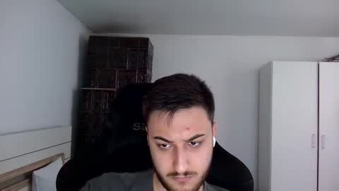 Snapshot of kenan_10 chatting on May 4, 2026, 12:45 pm kenan online show from May 4, 2026, 12:45 pm