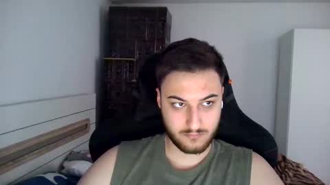 Snapshot of kenan_10 chatting on May 7, 2026, 1:05 pm kenan online show from May 7, 2026, 1:05 pm