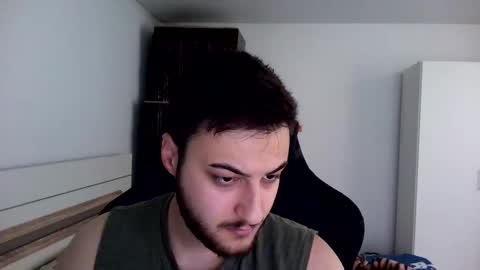Snapshot of kenan_10 chatting on May 8, 2026, 12:32 pm kenan online show from May 8, 2026, 12:32 pm