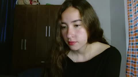 kendal_di online show from October 29, 2025, 9:27 pm