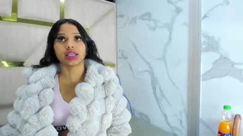 Snapshot of kendall69__ chatting on November 4, 2025, 12:59 pm kendall69__ online show from November 4, 2025, 12:59 pm