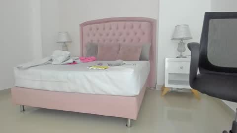 Snapshot of kendall__fox chatting on September 24, 2025, 6:28 am Kendall online show from September 24, 2025, 6:28 am