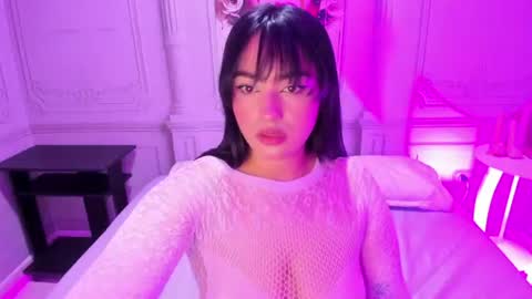 Kendall no Jenner  online show from July 14, 2026, 12:24 am