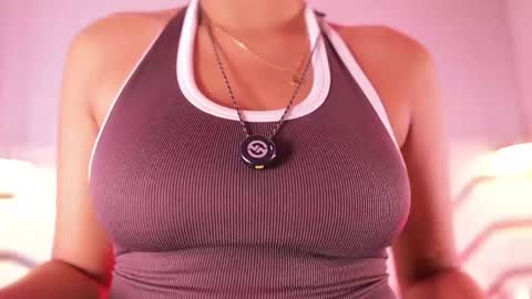 kendall_evanss_ online show from June 7, 2026, 7:28 pm