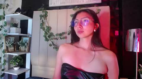 Snapshot of kendall_saenz chatting on October 15, 2025, 8:31 pm kendall_saenz online show from October 15, 2025, 8:31 pm
