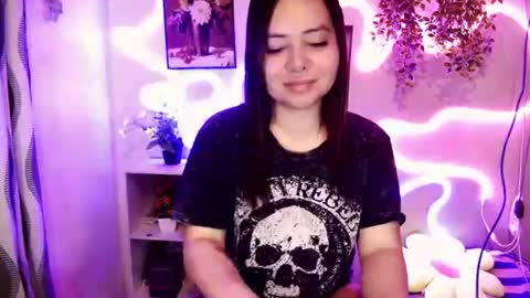 kendall_snow online show from July 7, 2026, 7:18 pm