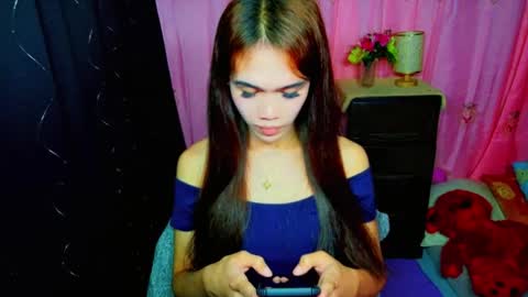 Kendall  online show from February 21, 2026, 1:23 pm