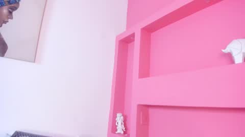 Kendal online show from September 14, 2025, 5:28 am