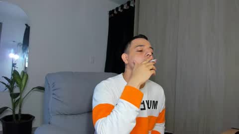 Snapshot of kendel_dimitri chatting on March 2, 2025, 4:07 am kendel_dimitri online show from March 2, 2025, 4:07 am