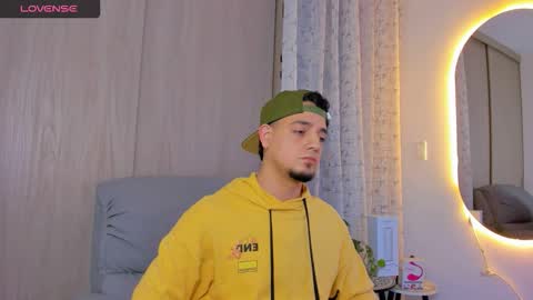 Snapshot of kendel_dimitri chatting on November 5, 2025, 4:56 am kendel_dimitri online show from November 5, 2025, 4:56 am